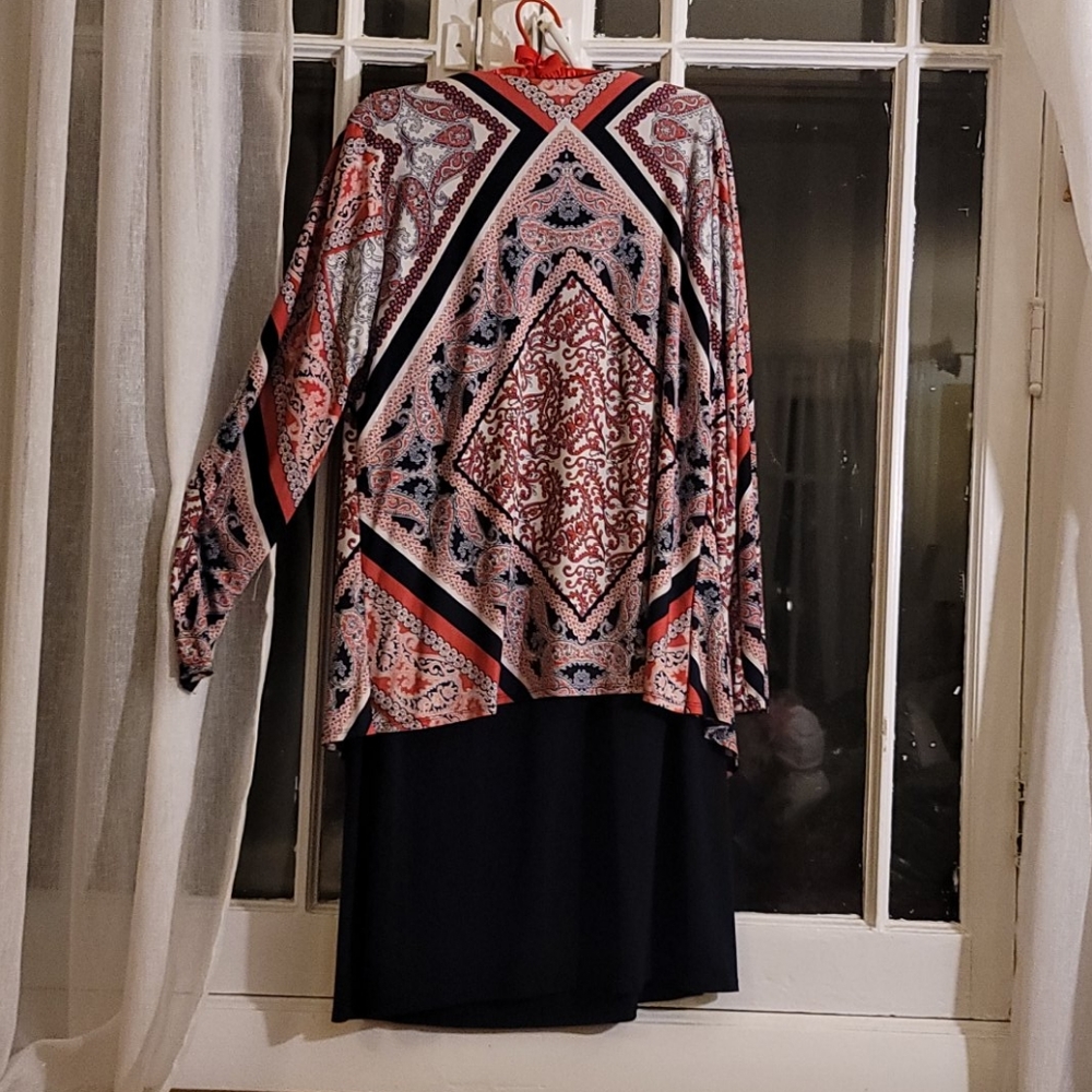 Dress - Picture 4 of 4